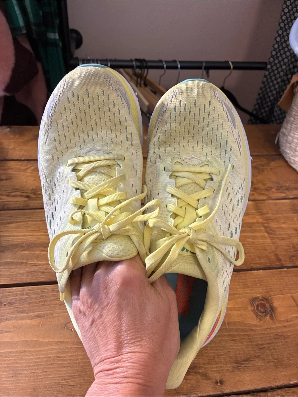 Hoka Clifton 8 Women's Pale Yellow Lightweight Running Shoes